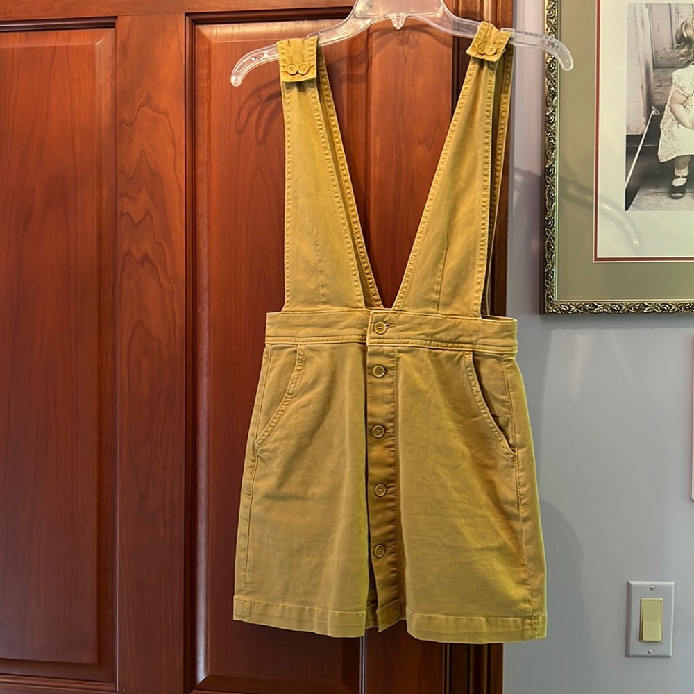 Free People overall kaki dress. Size 2